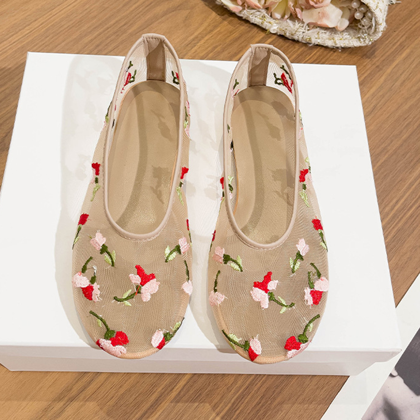 Hand Embroidered Flowers Desig - Women'S Shoes Hands Free reseña y precio
