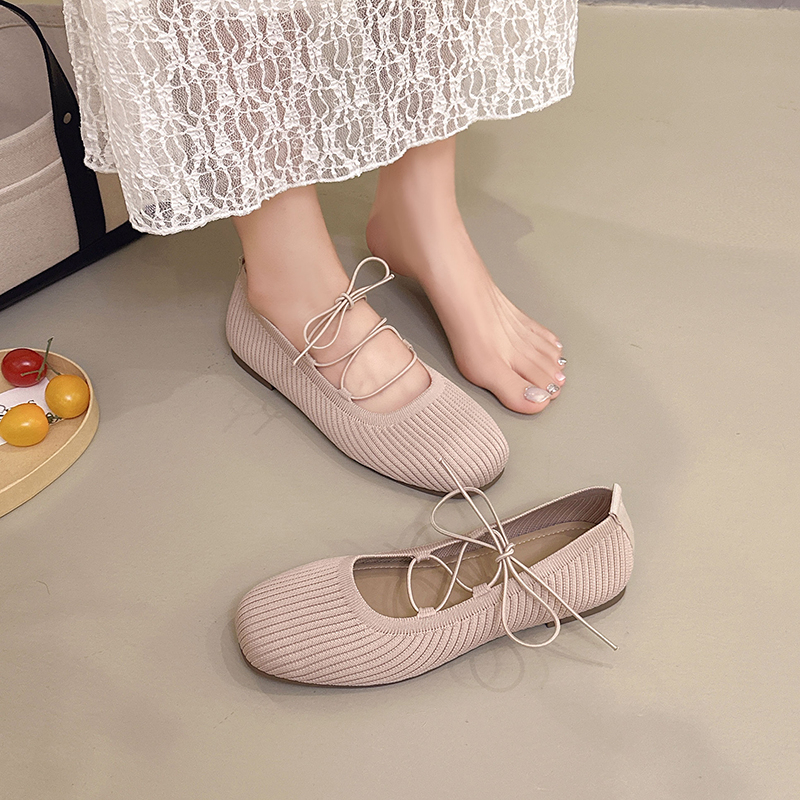 Frenchly Gentle Marie-Jeanne W - Pointed Toe Flat reseña y precio